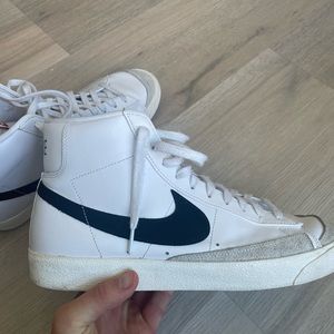 Nike Blazers - Men’s 13